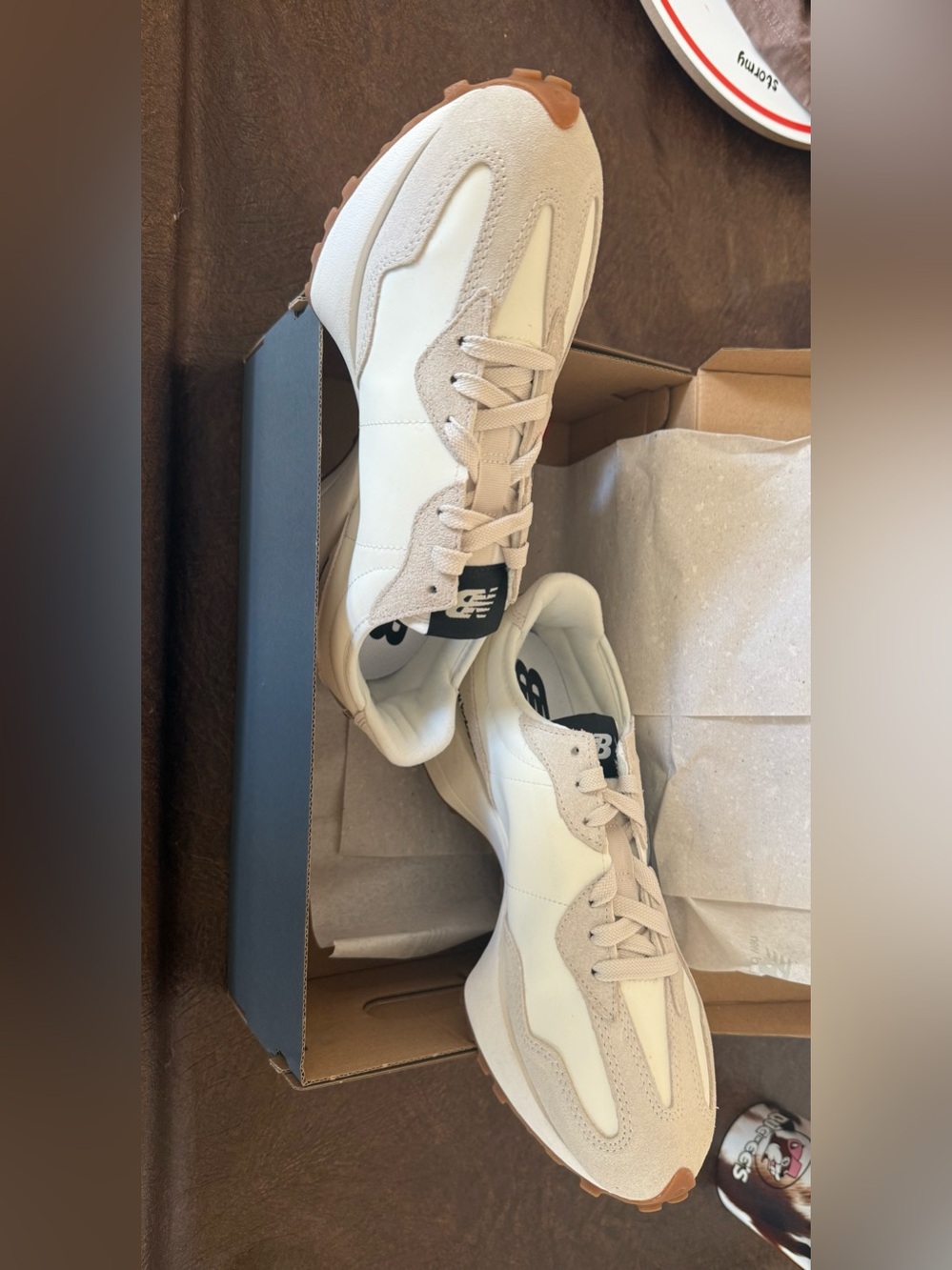 New Balance Women’s White, Black & Light Gray Retro Athletic Sneakers size W9 - Picture 6 of 6